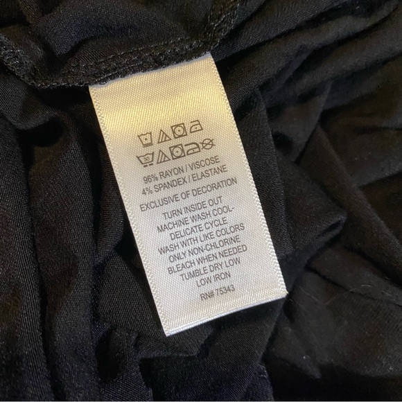 Tahari SZ L GUC,stretch top, sheer front, hi/low hem lightweight soft, beautiful - Picture 6 of 7